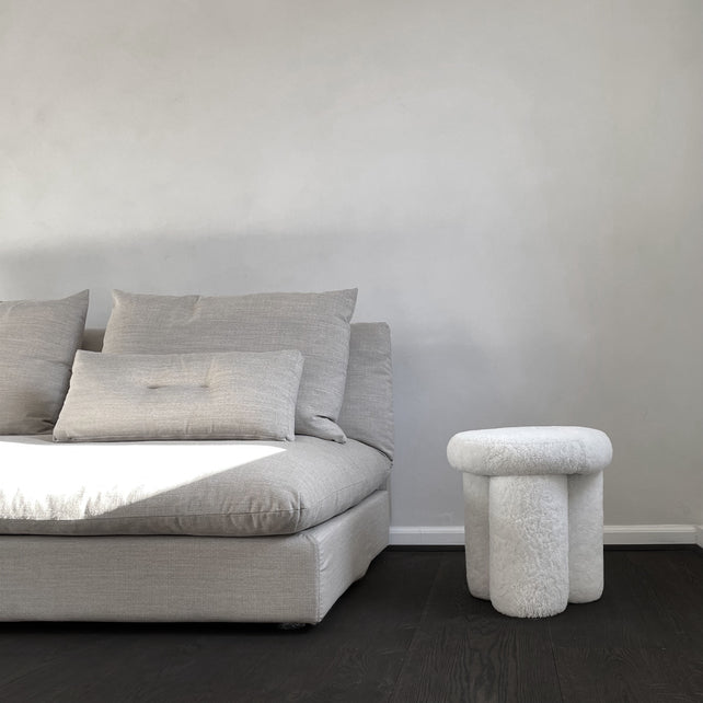 スツール 101 big foot stool sheep skin Big Foot Stool - Sandshell (Sheepskin) | 101 Copenhagen