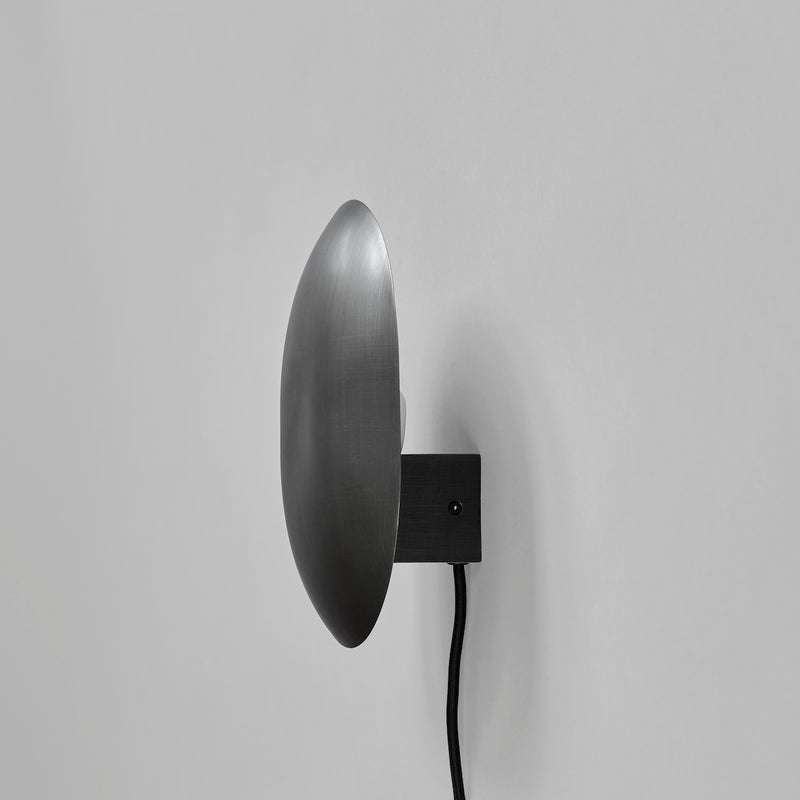 Clam Wall Lamp - Bronze