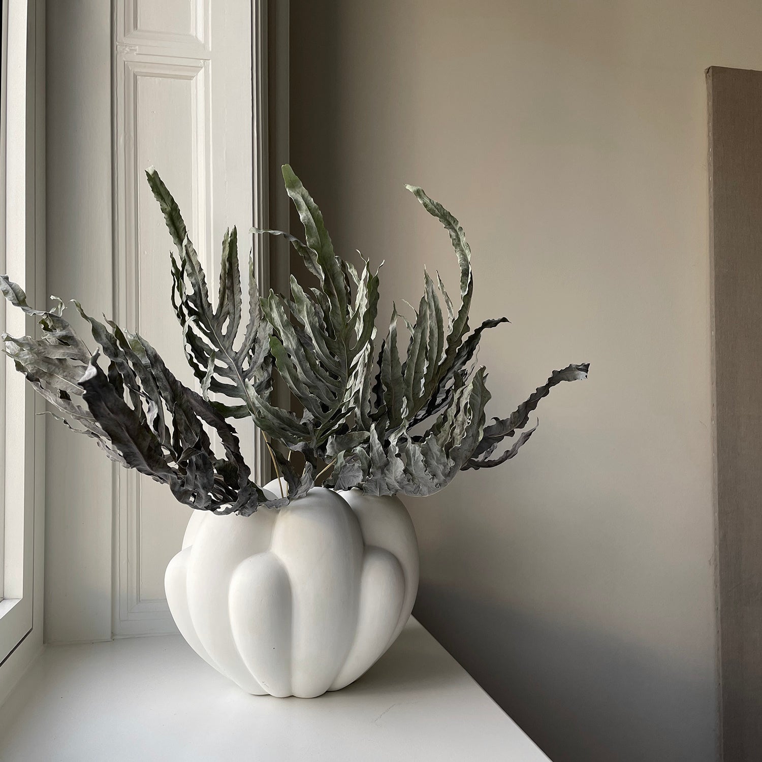 最安プラン Bone - Slim Vase, Sumo White Copenhagen 101