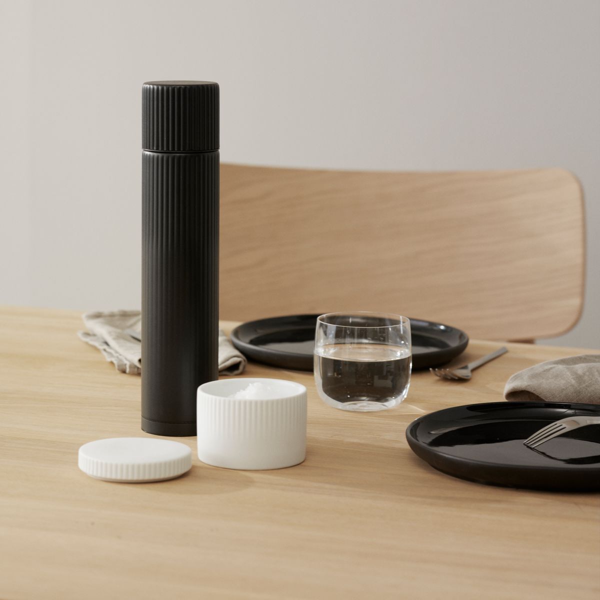 Pleat salt jar - white