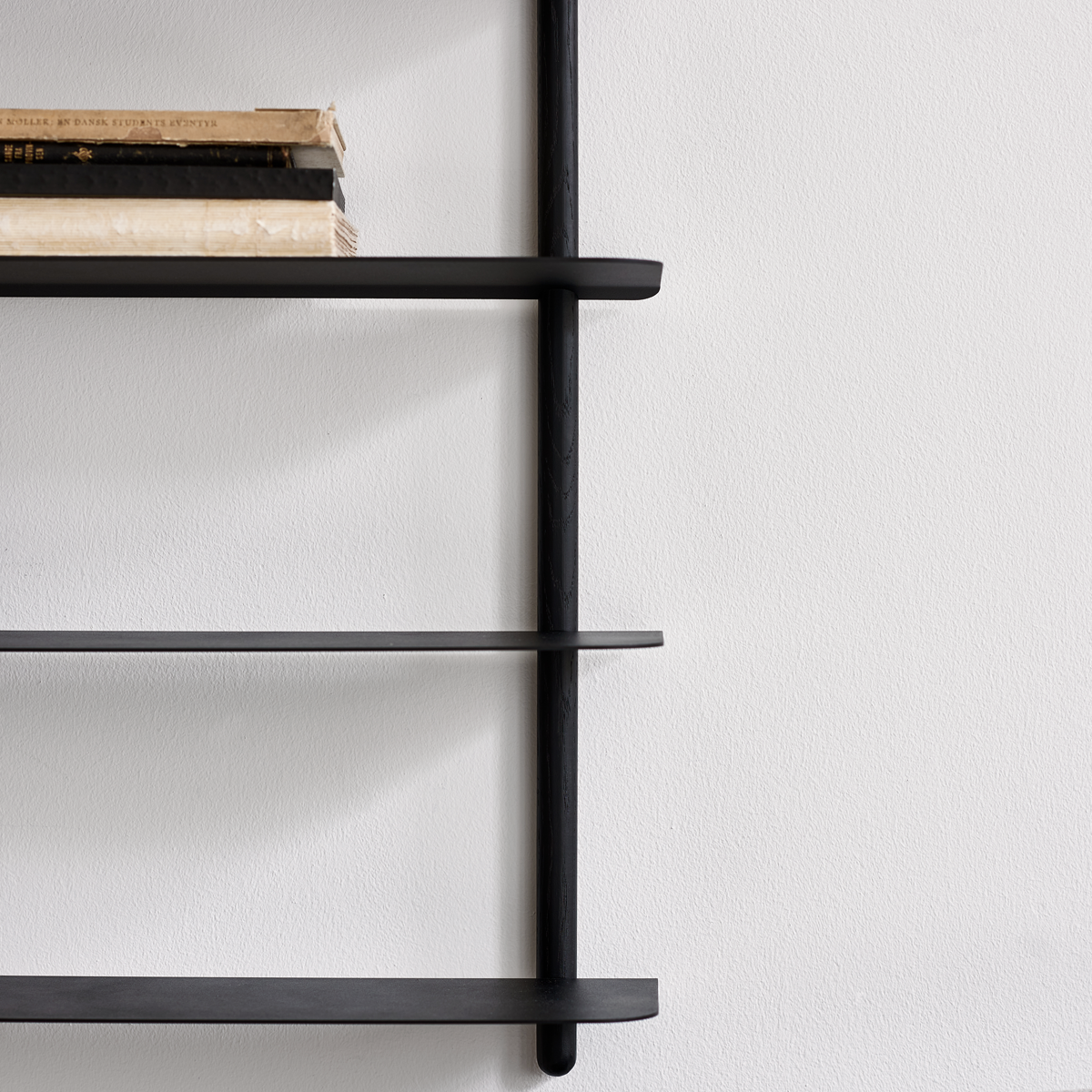 NIVO Shelf Large E - black ash/black