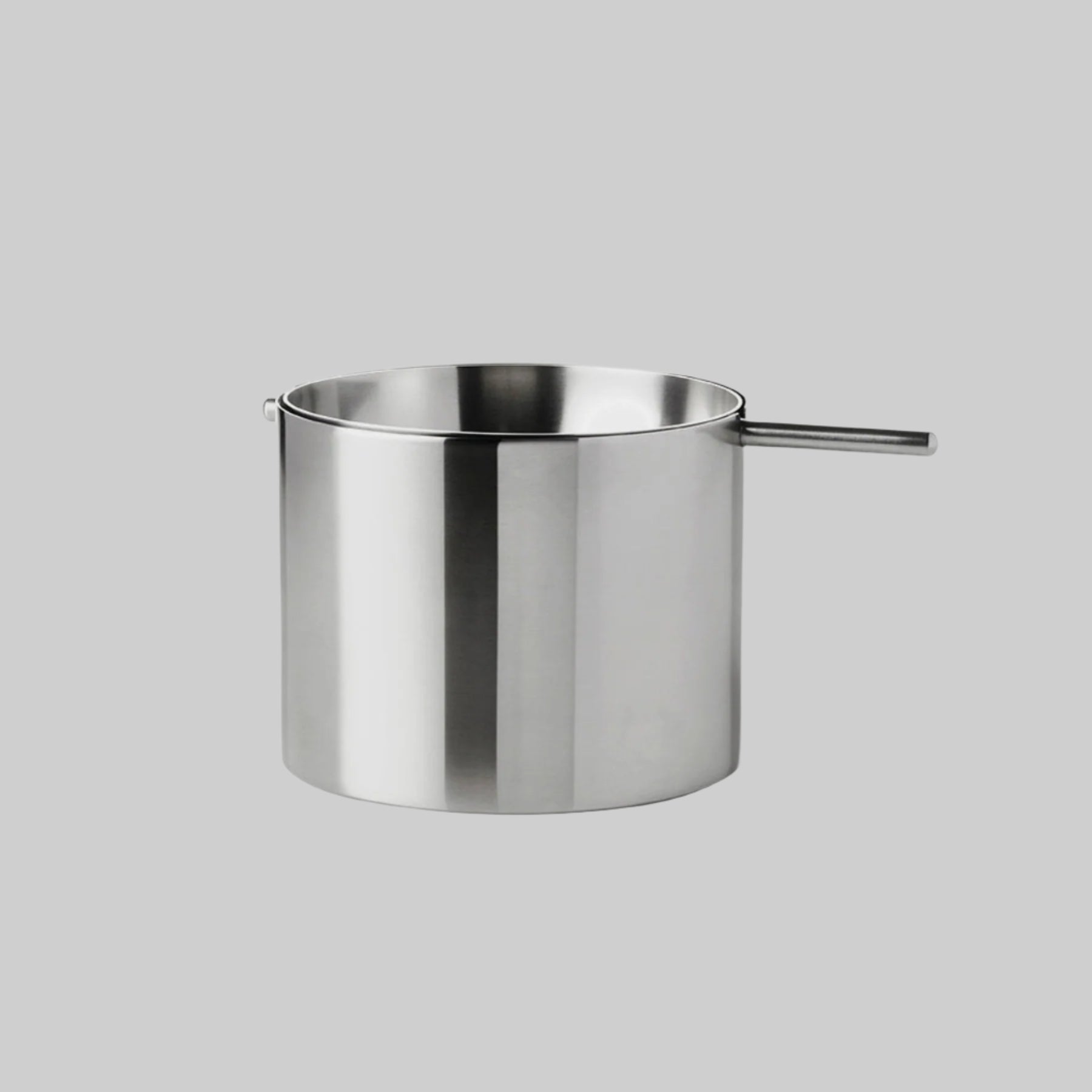 Arne Jacobsen revolving ashtray, large